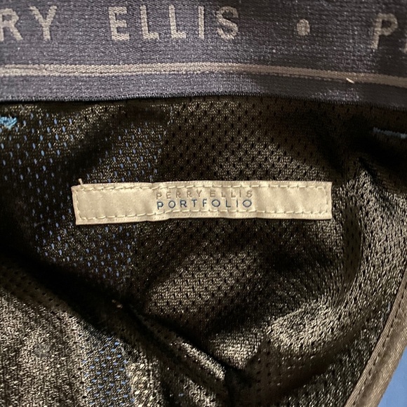 Perry Ellis Portfolio Travel Luxe Shorts - Picture 7 of 7